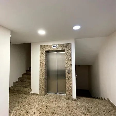 דירה Luxury Gated *